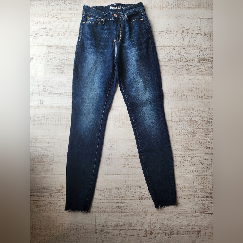 Signature Levi jeans